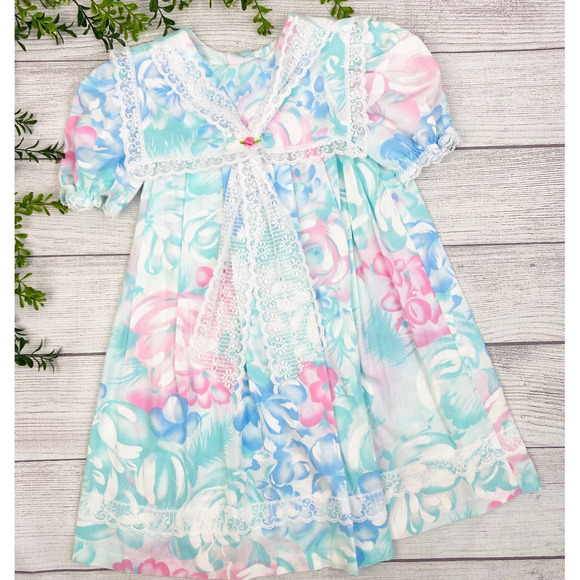 PICTURE PERFECT Girls Floral and Lace Smock Dress 6 - Picture 1 of 10